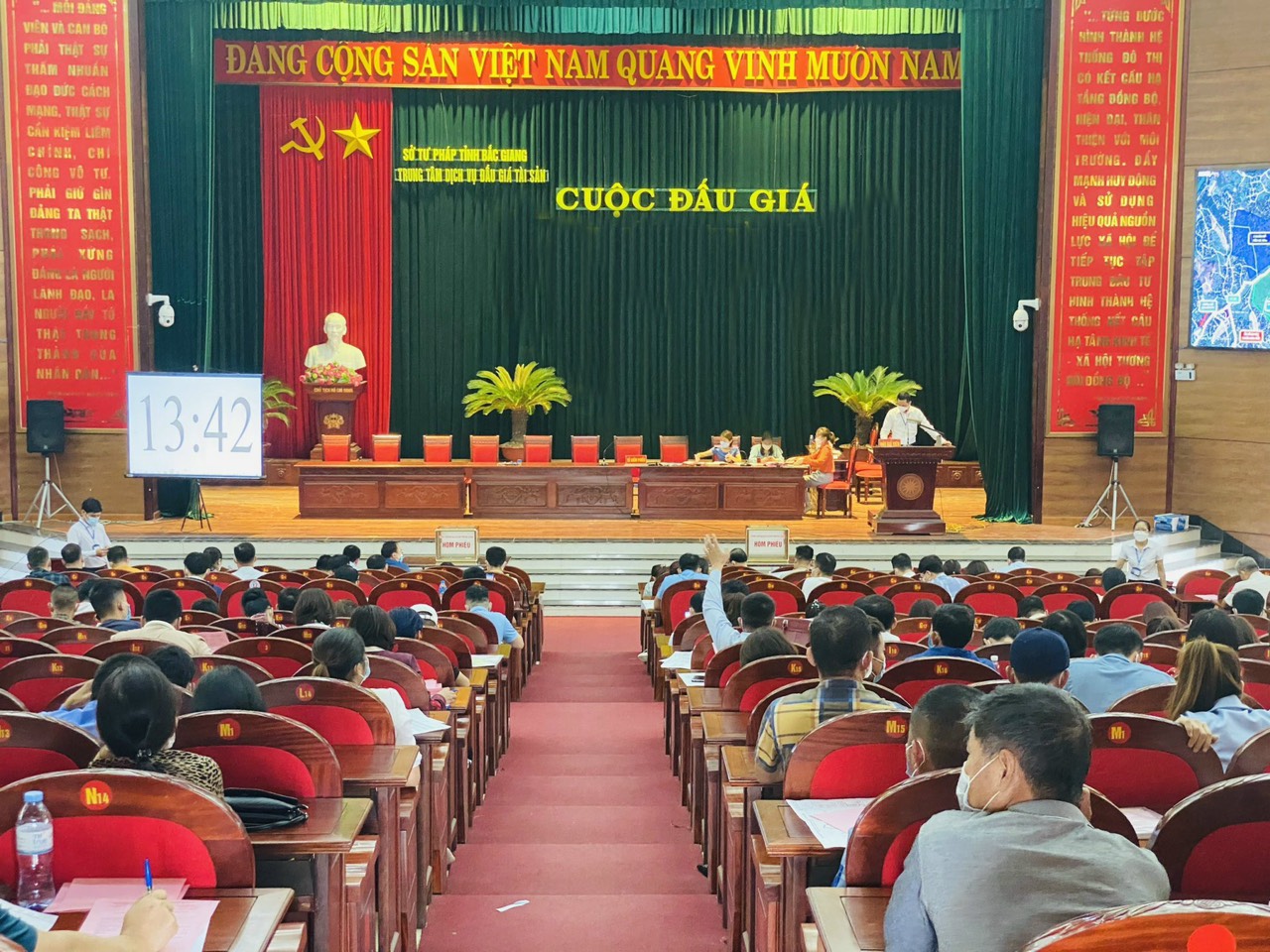 ảnh đấu giá